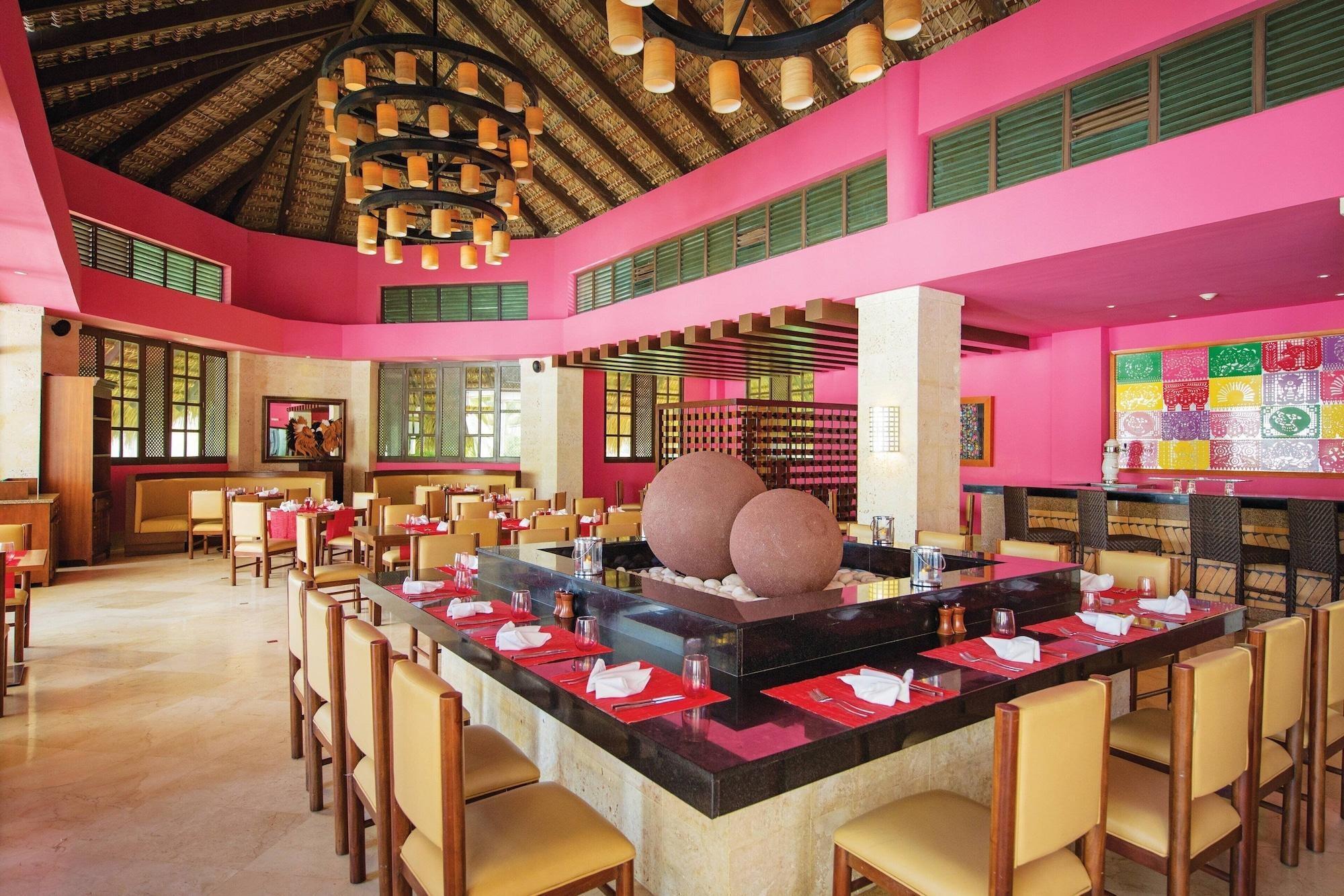 Royalton Punta Cana, An Autograph Collection All-Inclusive Resort & Casino بافارو المظهر الخارجي الصورة